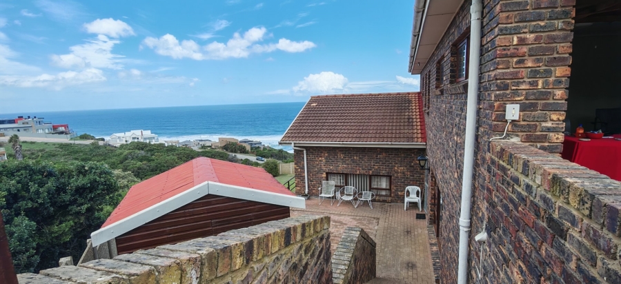 3 Bedroom Property for Sale in Dana Bay Western Cape